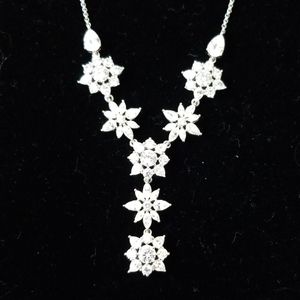 Cz flower siver tone necklace